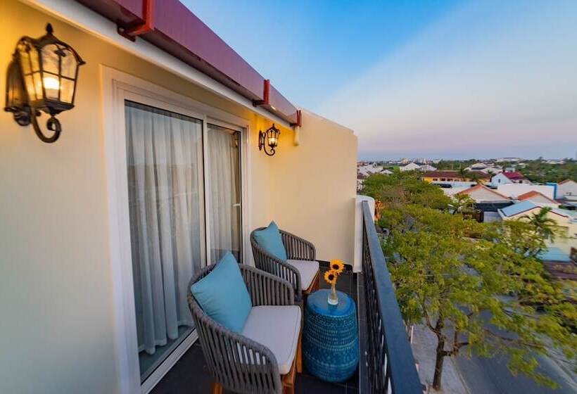 هتل Hoi An Merrily De Art