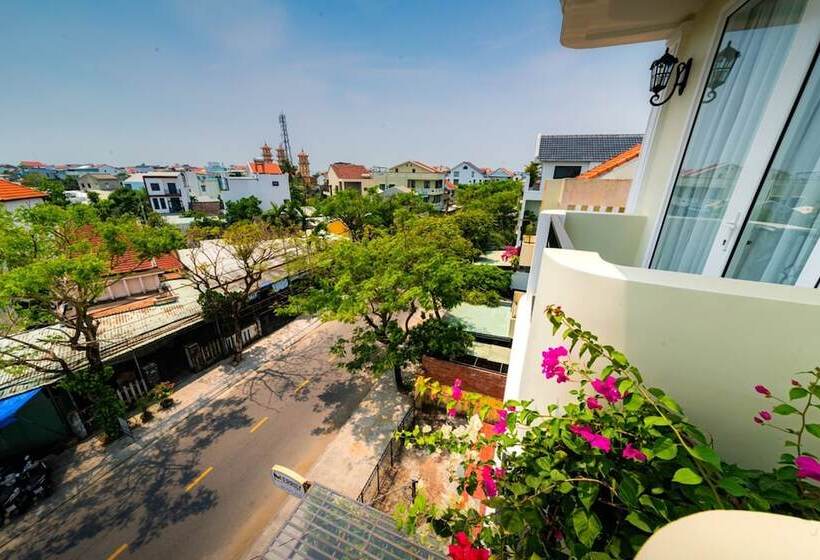 هتل Hoi An Merrily De Art