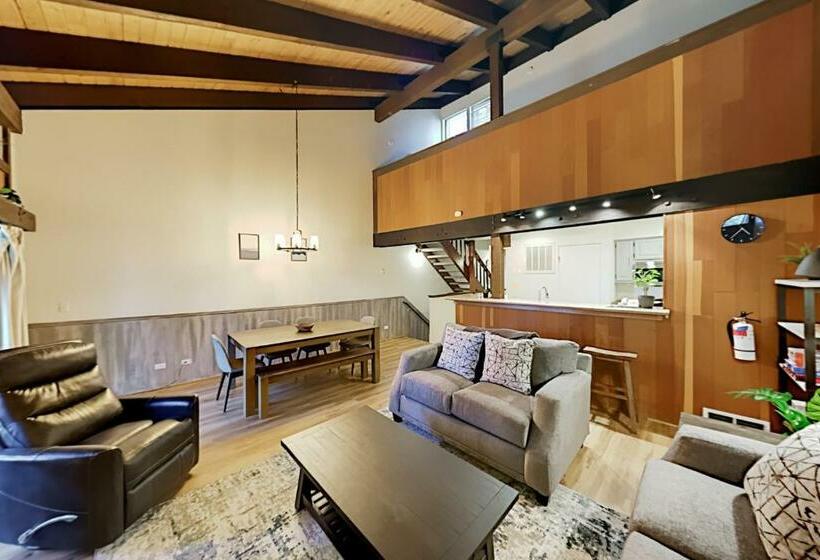 Отель Lakeland Village Resort 485