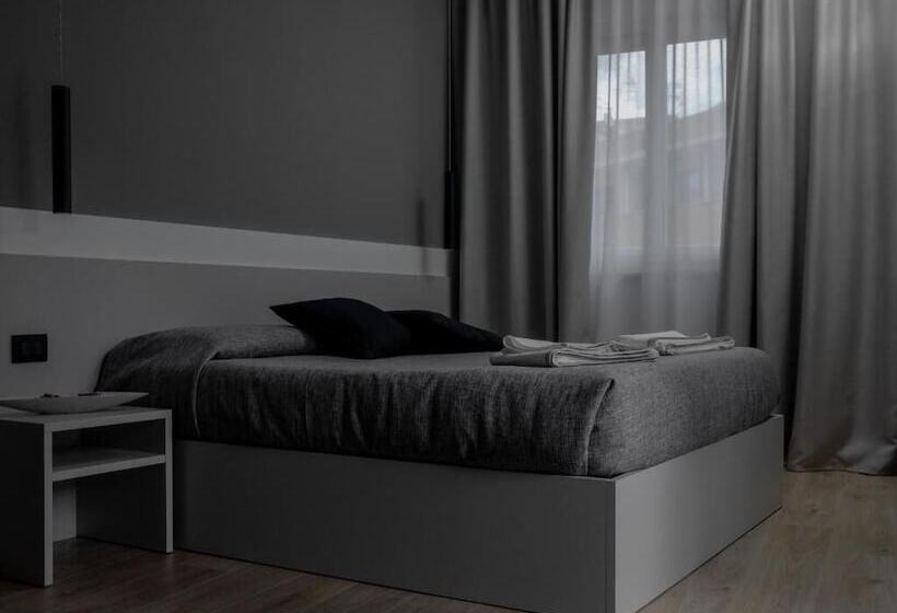 Отель Liolá Cefalù