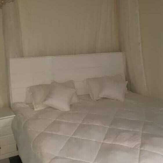 هتل Lite Cottages