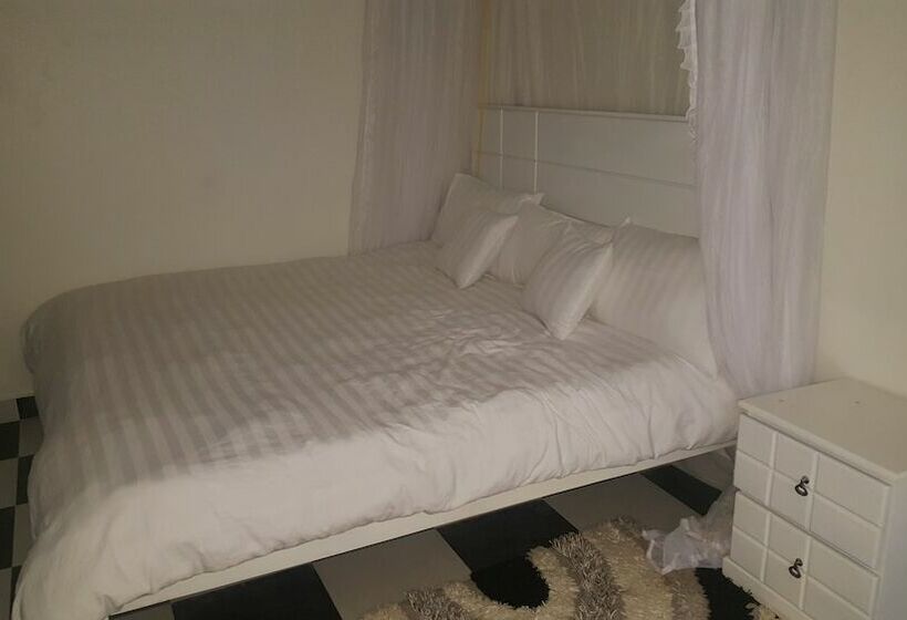 هتل Lite Cottages