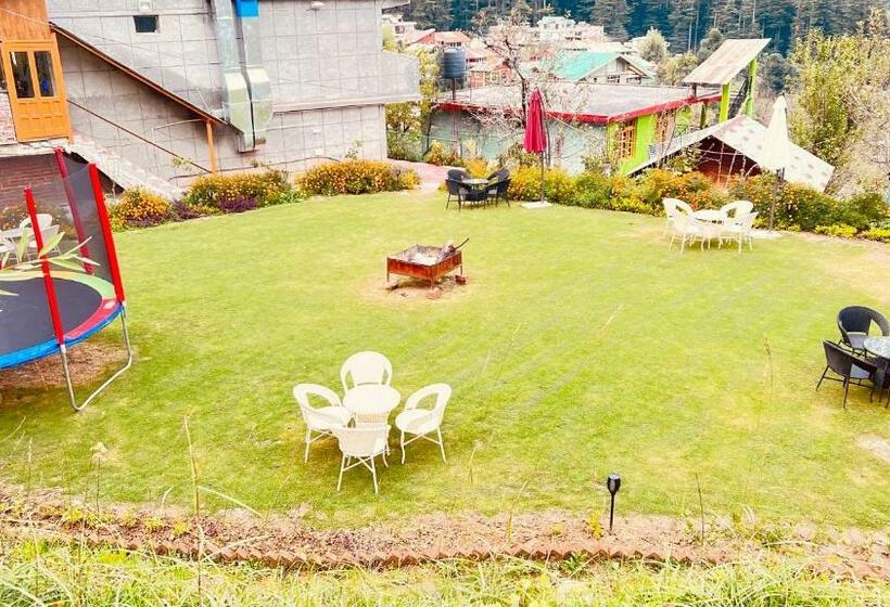 ホテル Old Smugglers With Balcony Mountain View Ac Hot And Cold Near To Hadimba Temple Near To Mall Road