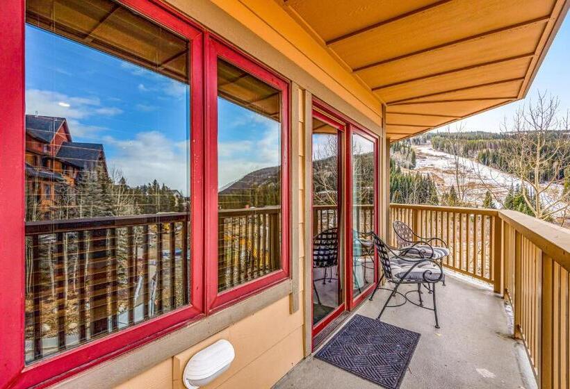 Отель Red Hawk 2276