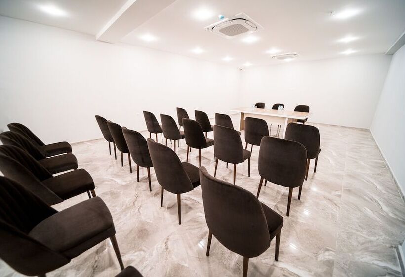 هتل Residence Plaza