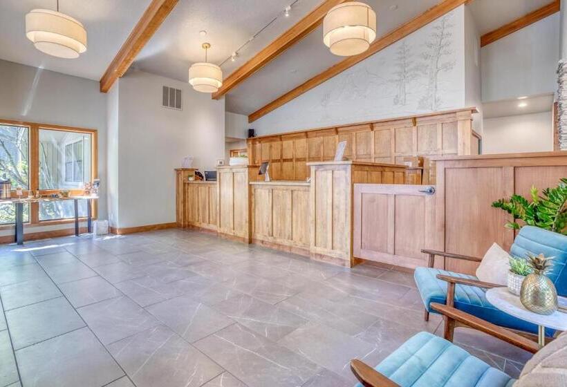 Отель River Ridge 603b