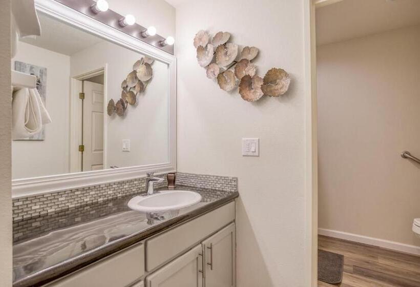 Отель River Ridge 603b