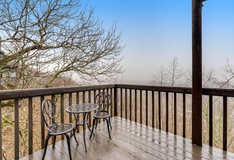 ホテル Skyleaf Villa 702