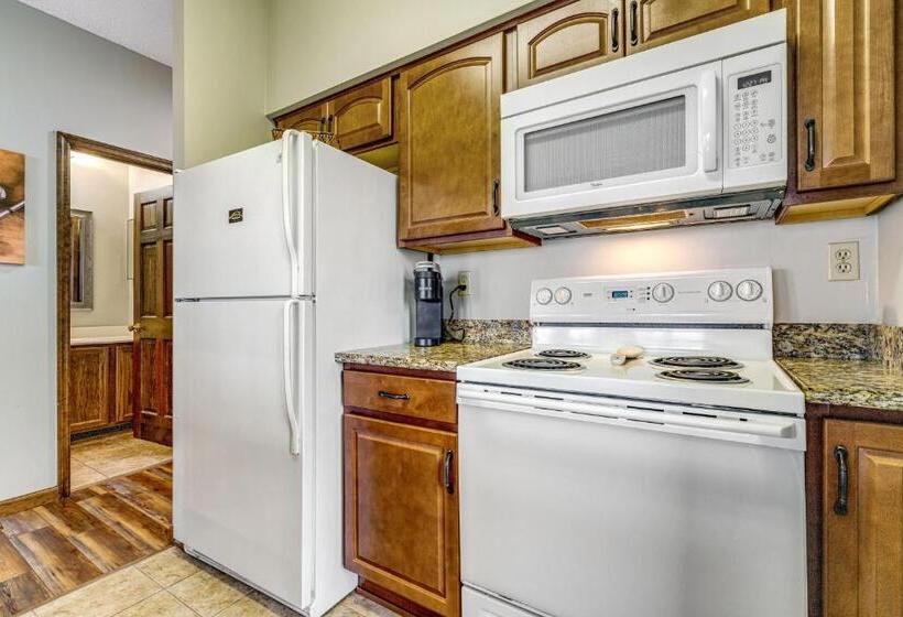 ホテル Skyleaf Villa 702