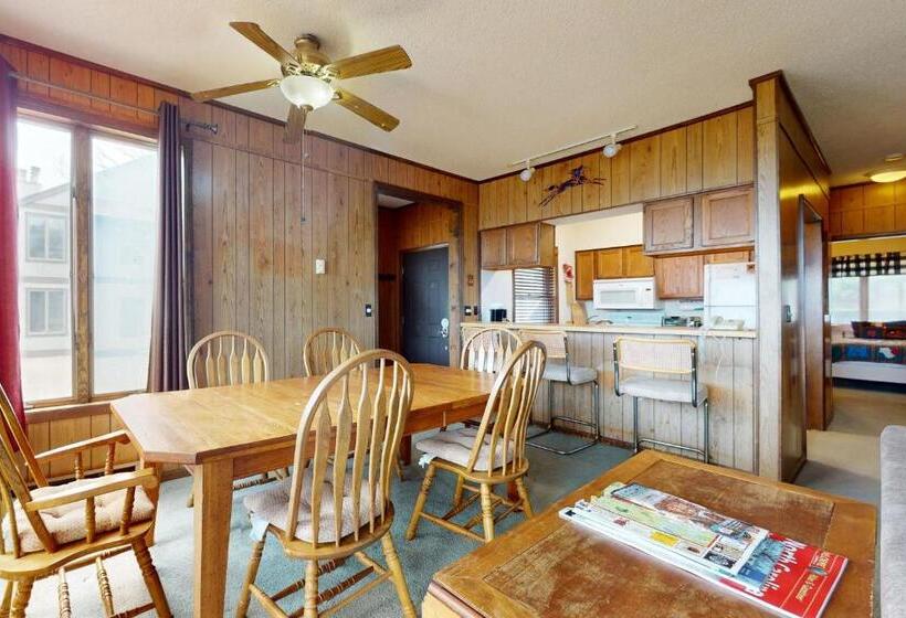 ホテル Skyleaf Villa 702