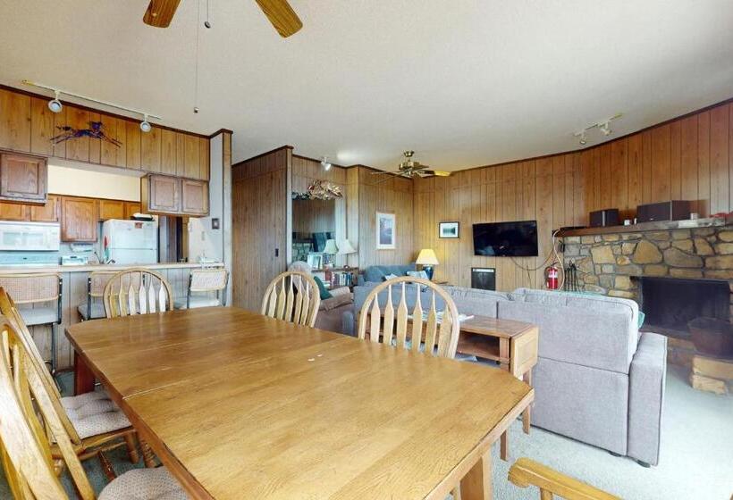 ホテル Skyleaf Villa 702