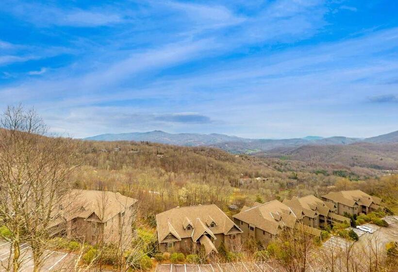 ホテル Skyleaf Villa 702