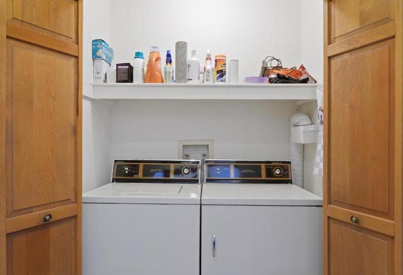 Отель Snowfire 312a