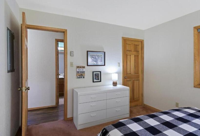 Отель Snowfire 312a