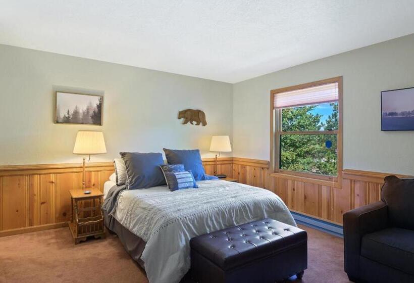 Отель Snowfire 312a