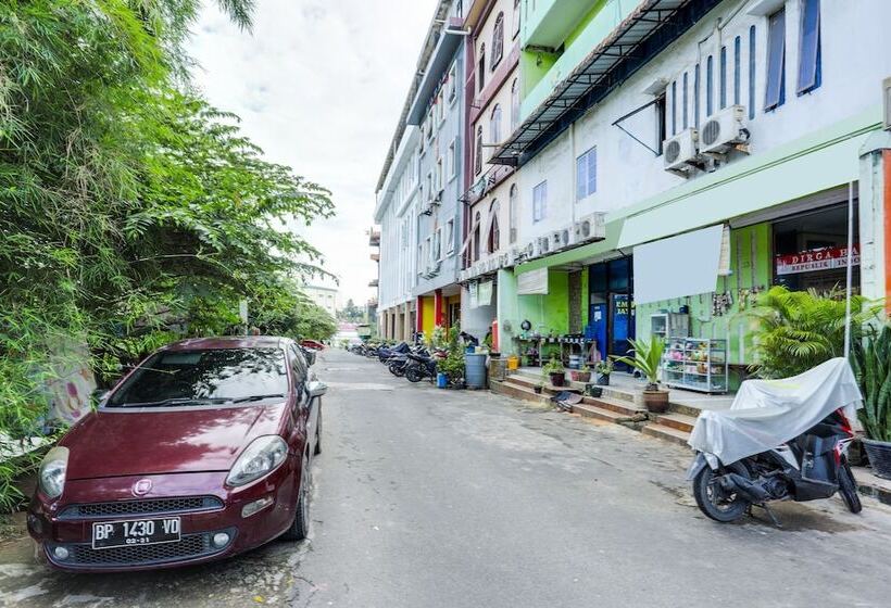 酒店 Spot On 91879 Emes Jaya Homestay