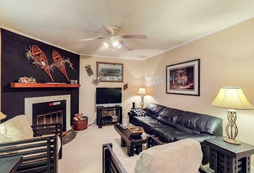 酒店 Sugar Ski 612