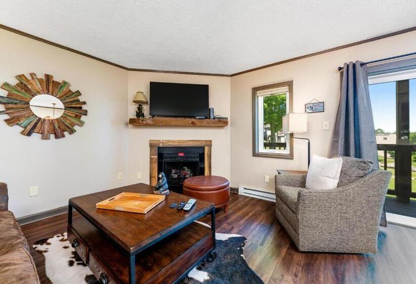 酒店 Sugar Ski 612