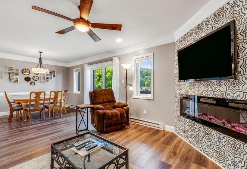 酒店 Sugar Ski 612