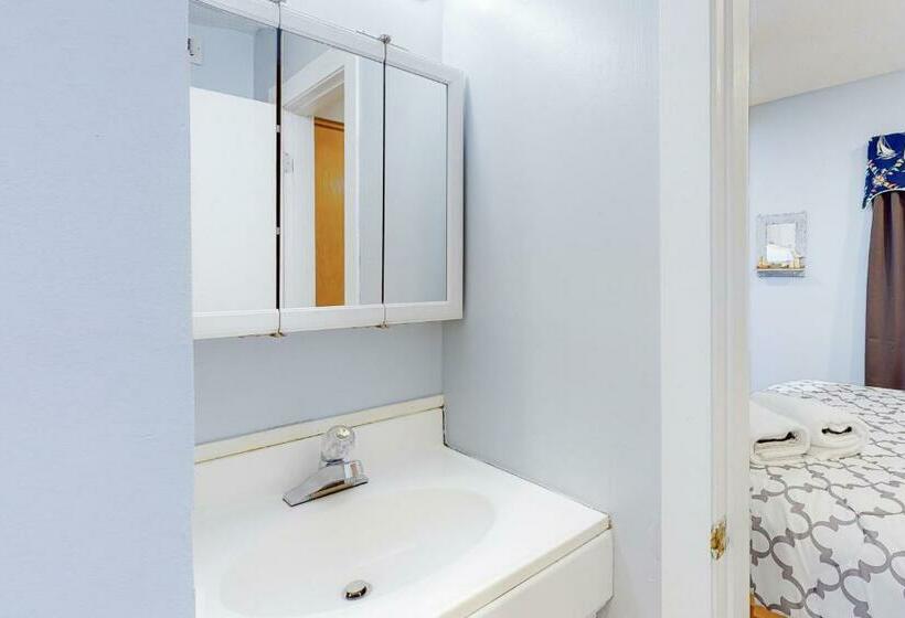 Отель Sunset Landing