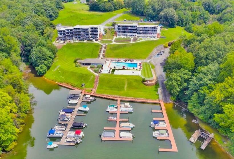 Отель Sunset Landing