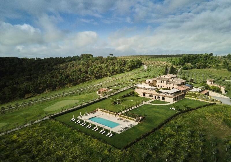 호텔 The Club House