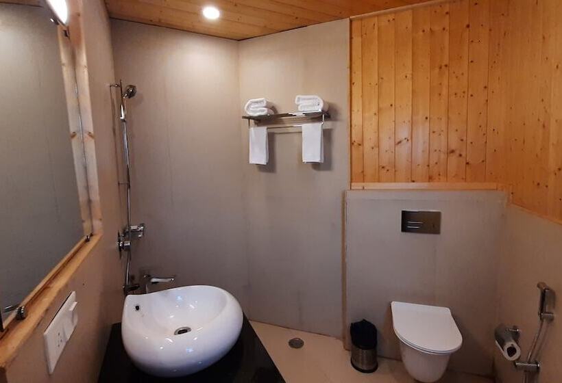 בית מלון כפרי The Woods Retreat