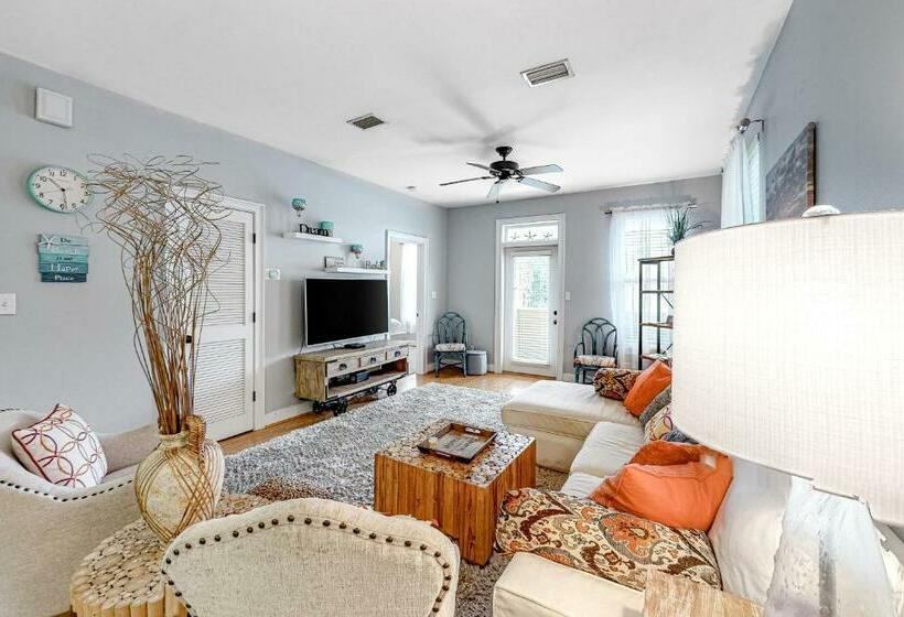 בית מלון כפרי Topsail Village Away On Wildflower