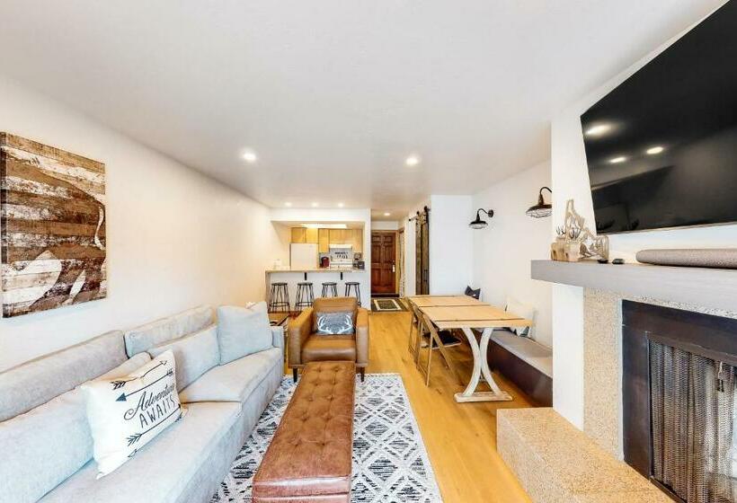 בית מלון כפרי Town & Country