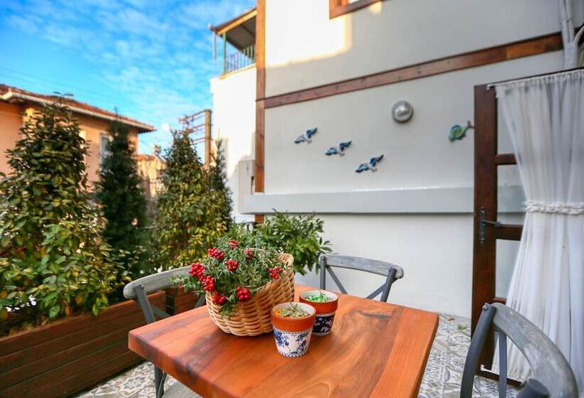 호텔 Trilye Bay C Konak