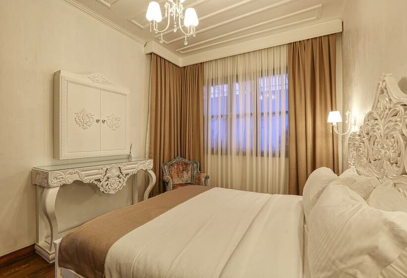 호텔 Trilye Bay C Konak