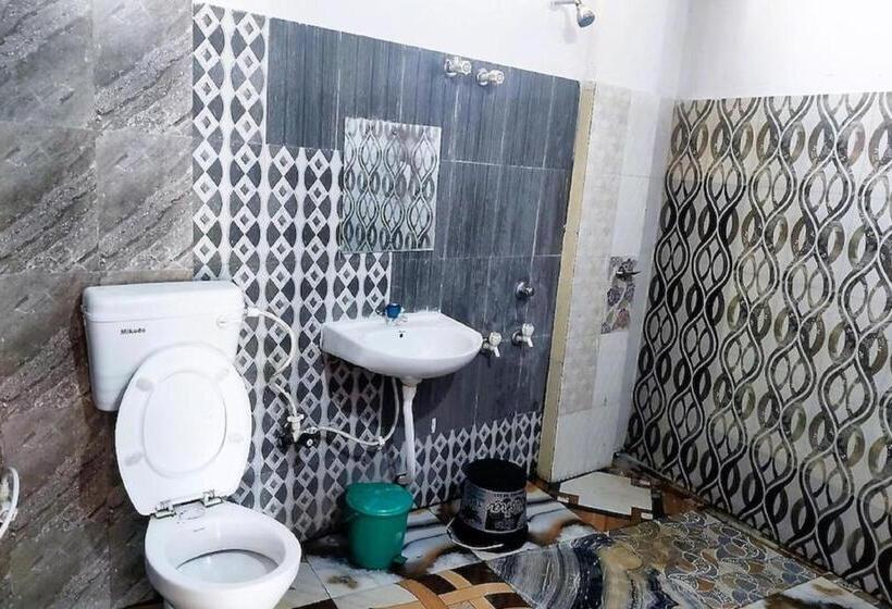 Staymaker Gharana Resort