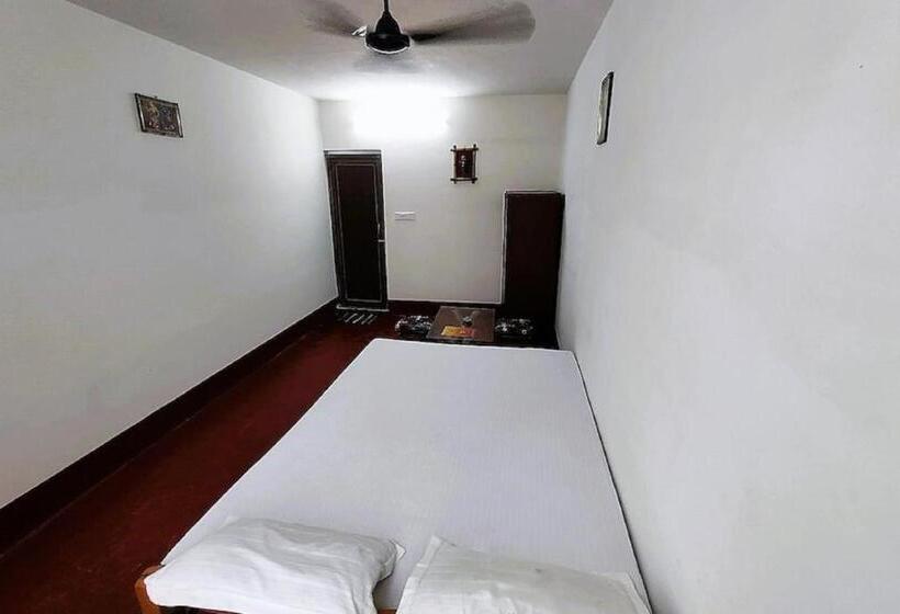 Staymaker Gharana Resort