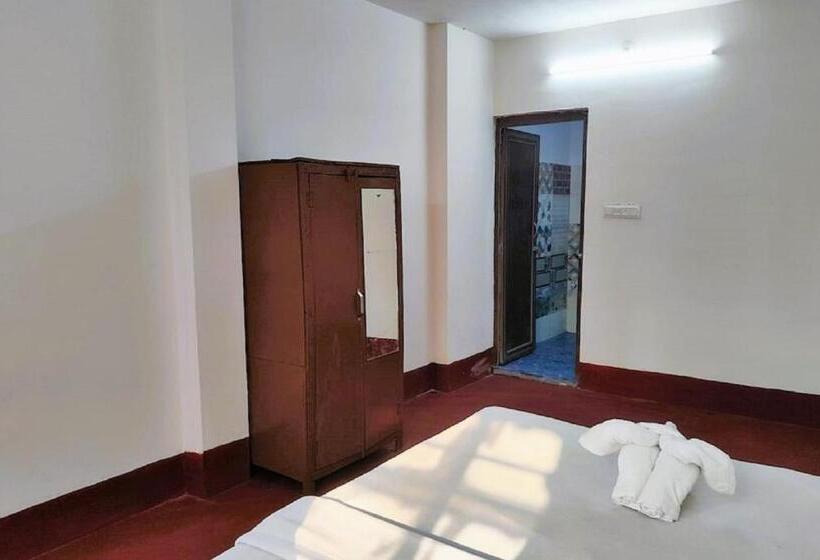 Staymaker Gharana Resort