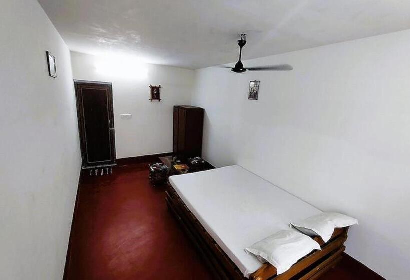 Staymaker Gharana Resort