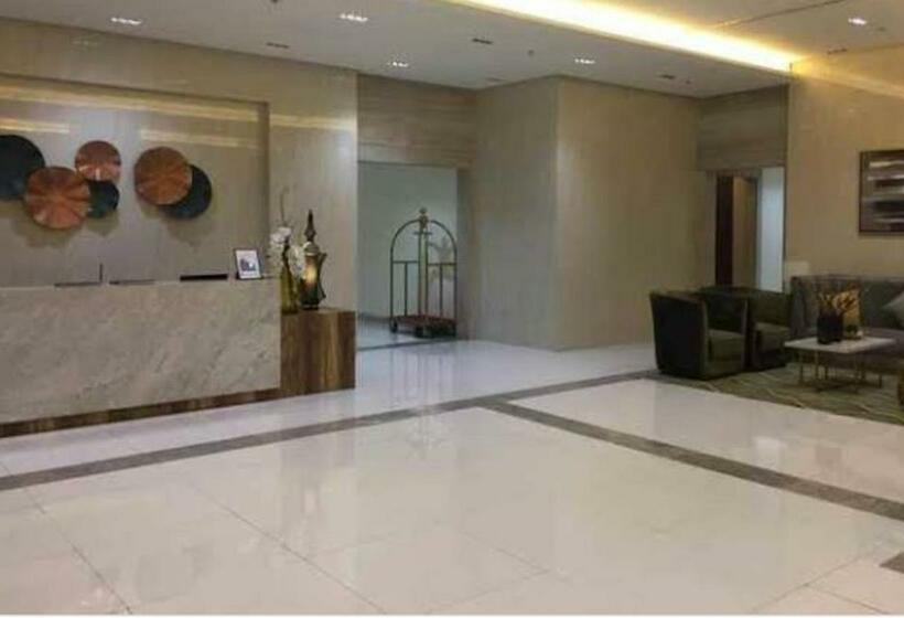 Newport 101   East Wing