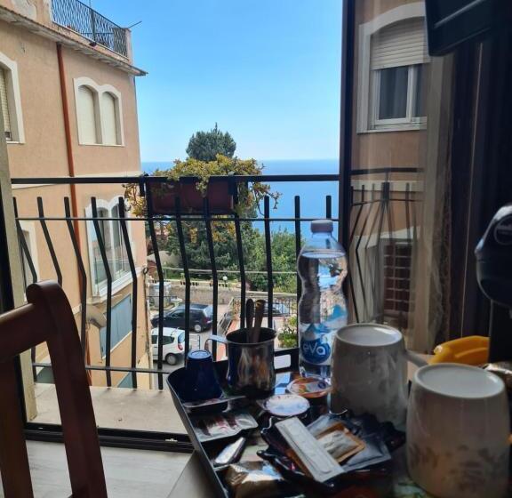 مبيت وإفطار Bella Taormina