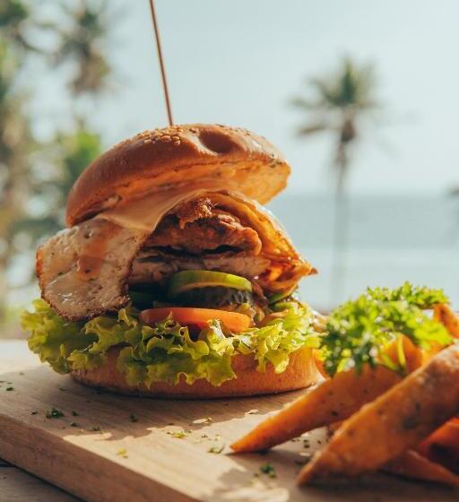 Bed and Breakfast Lucky S Surf Camp