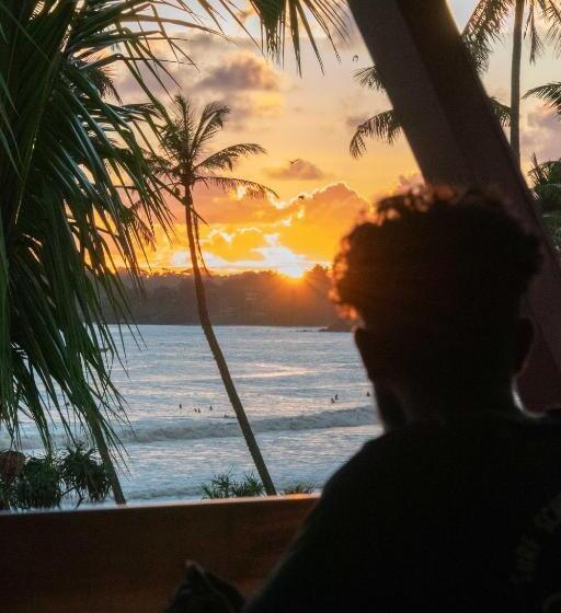 Bed and Breakfast Lucky S Surf Camp