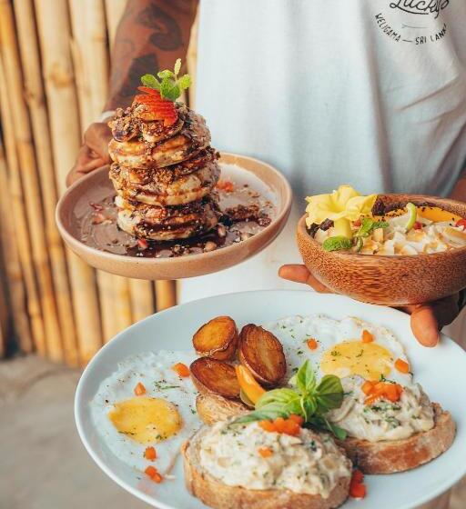 Bed and Breakfast Lucky S Surf Camp