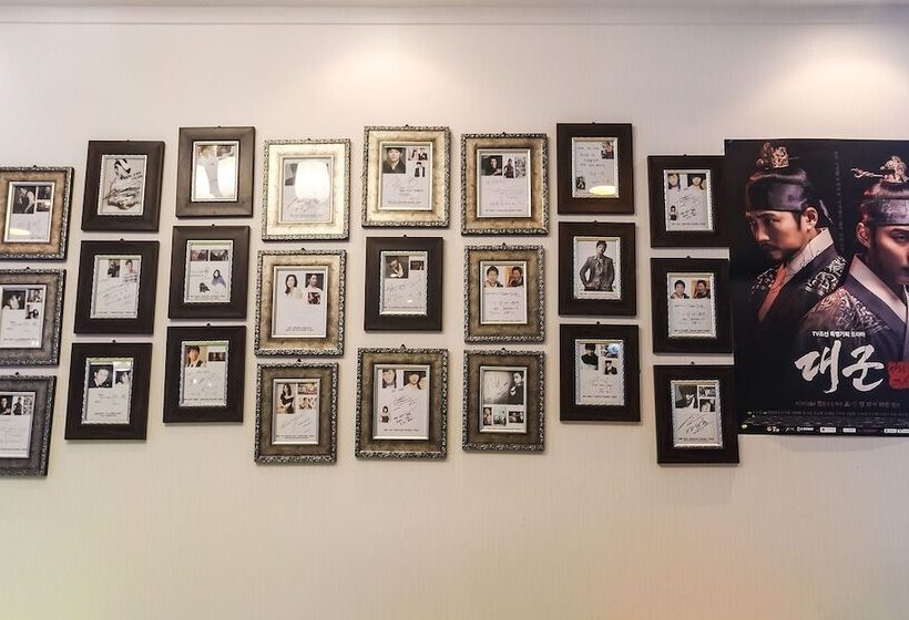 Buan Gyeokpo Chaeseok Resotel Oakville