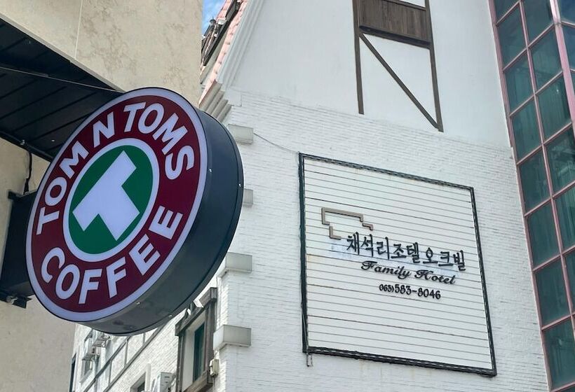 Buan Gyeokpo Chaeseok Resotel Oakville