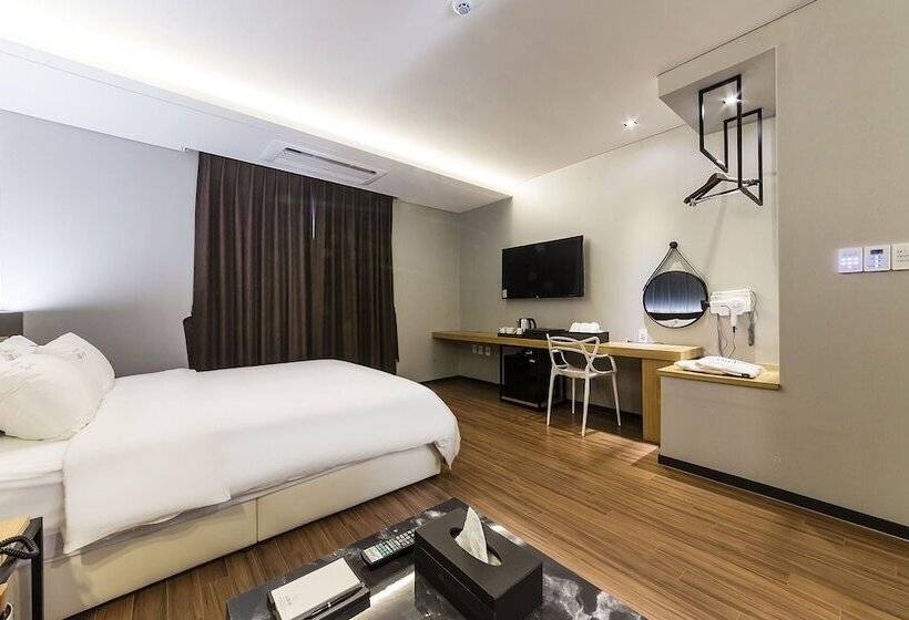 Gimpo Drive In B Faced Hotel Louis