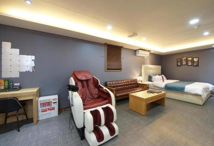 Gimpo Drive In Hotel Laboum