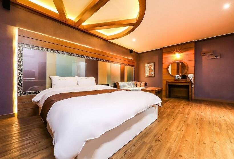 Gyeryong Hotel Venus