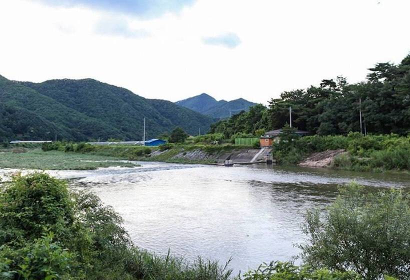 Hotel Boeun Glamping