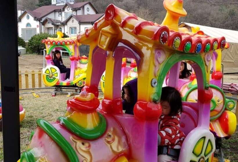 Hotel Boeun Glamping