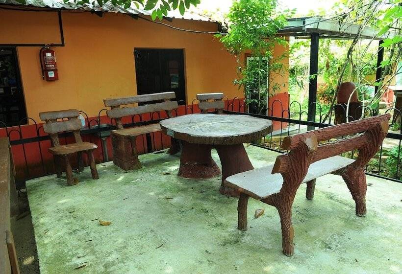 فندق Countryview Recreation Park & Resort