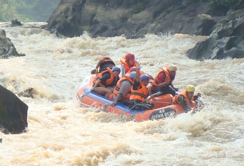 فندق Countryview Recreation Park & Resort