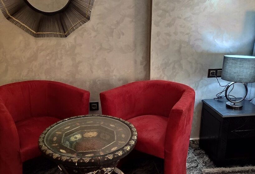 فندق Equi Palace & Spa